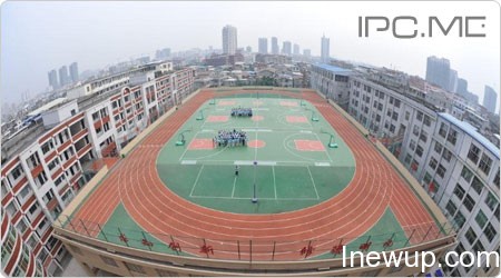 学校投资3000万建“空中操场